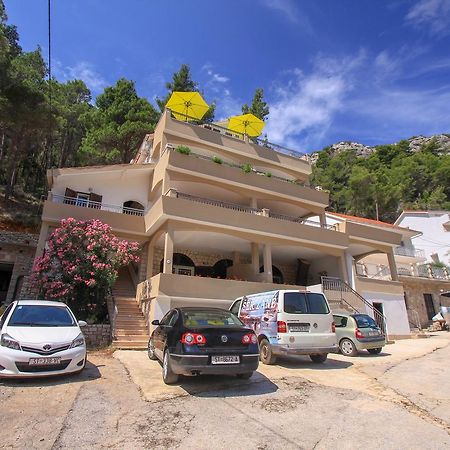 Apartment Cesare 3 Zastražišće エクステリア 写真