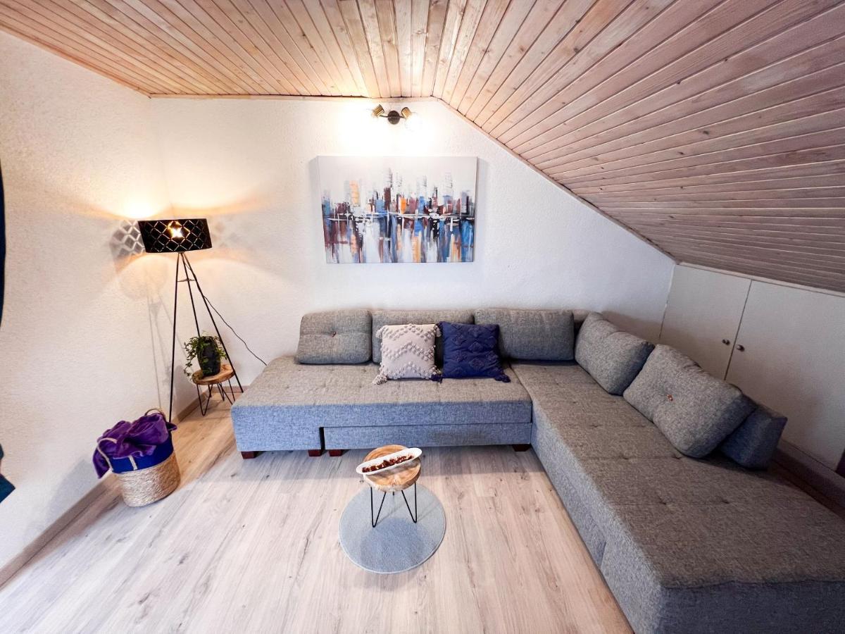 Apartment Cesare 3 Zastražišće エクステリア 写真